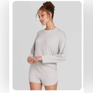 Stars Above beautifully soft fabric sleepwear size small